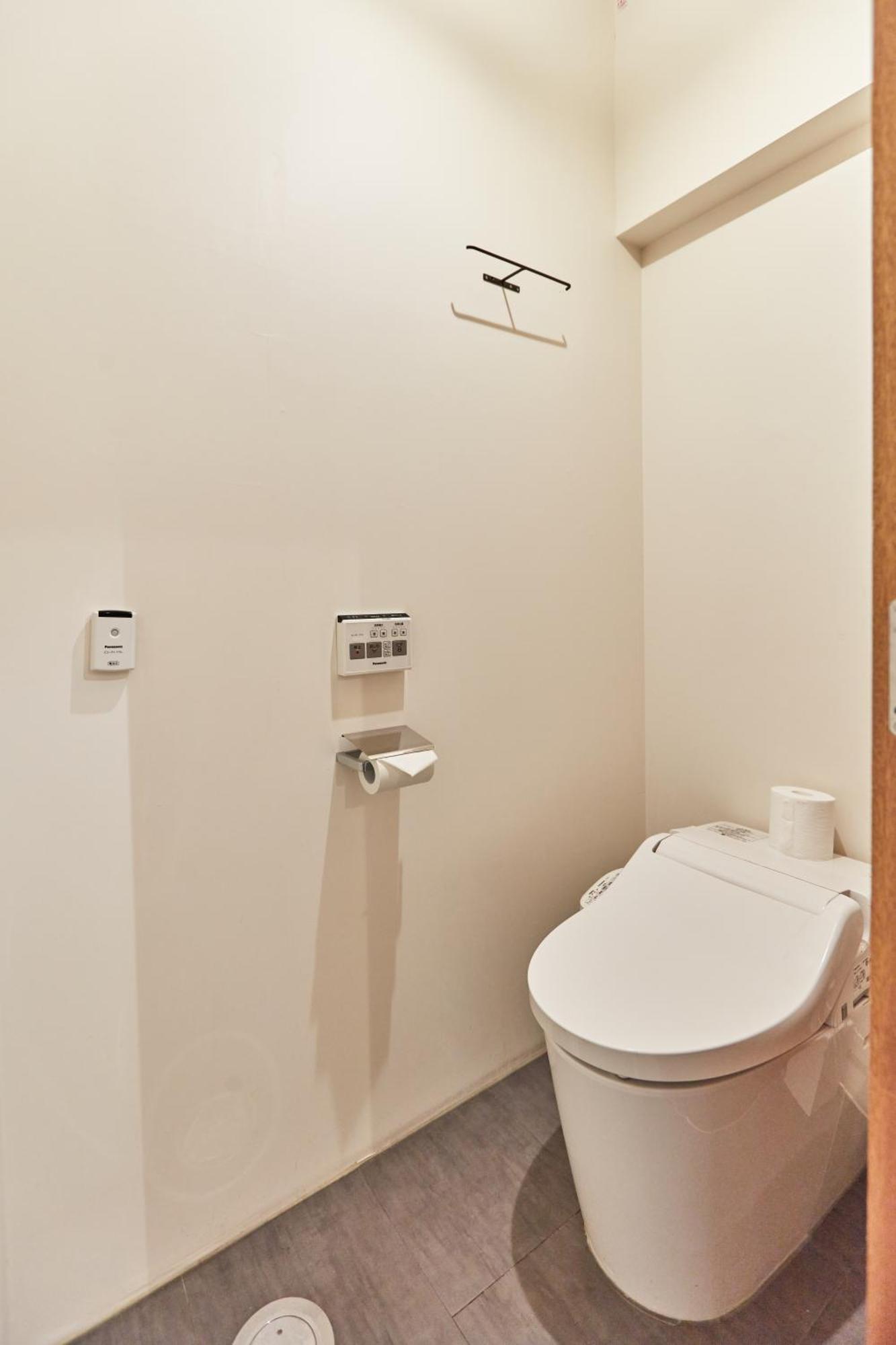 Tora Asakusa Hostal *